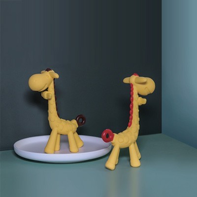 039 Giraffi Teether